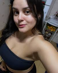 Julia Ferreira